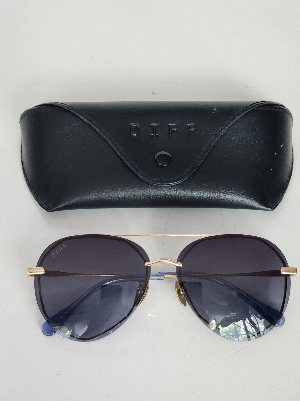 DIFF EYEWEAR Polarized Aviator Gold Blue Lens Sunglasses Lenox